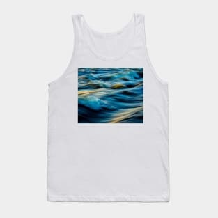 Blue ocean waves Tank Top